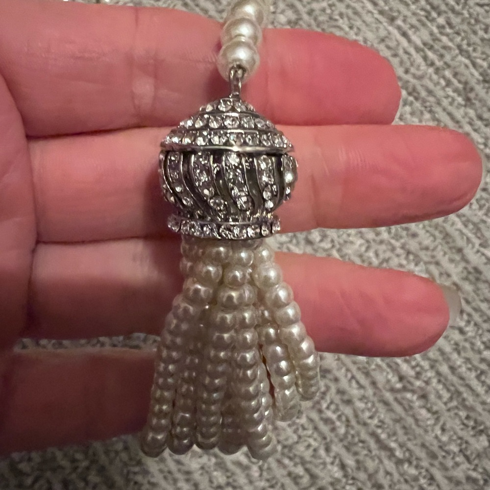 Pearl and Diamond Necklace (Costume Jewelry)